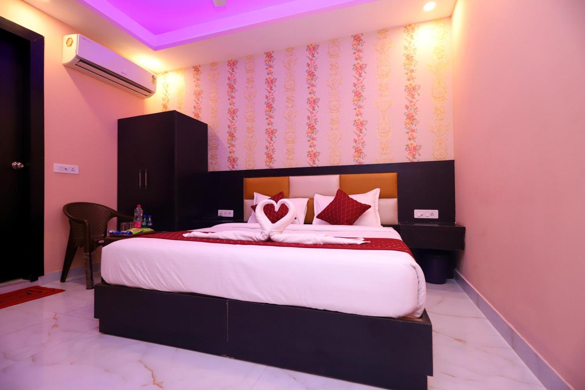 Admiral Delhi Airport Hotel 3*