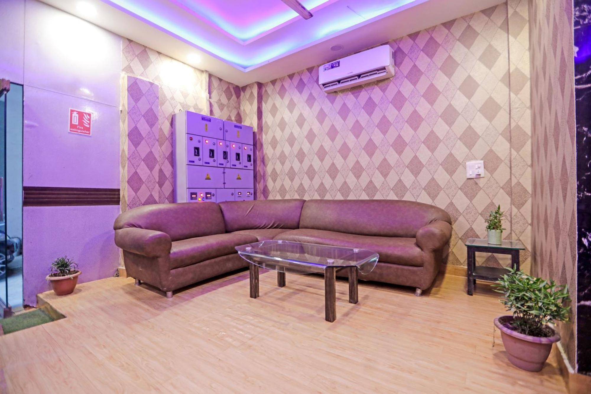 Hotel Admiral Delhi Airport New Delhi